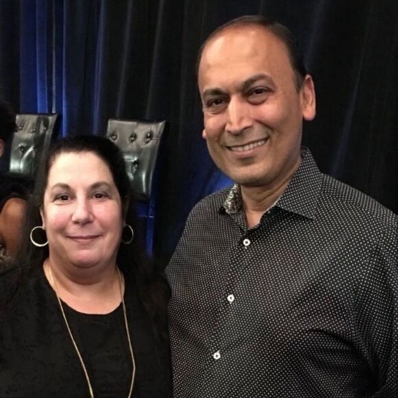 LOWER % OFFERS ON ANY ITEM IN MY CLOSET THROUGH 10/31 @ 11:59PM EST - Picture 4 of 13